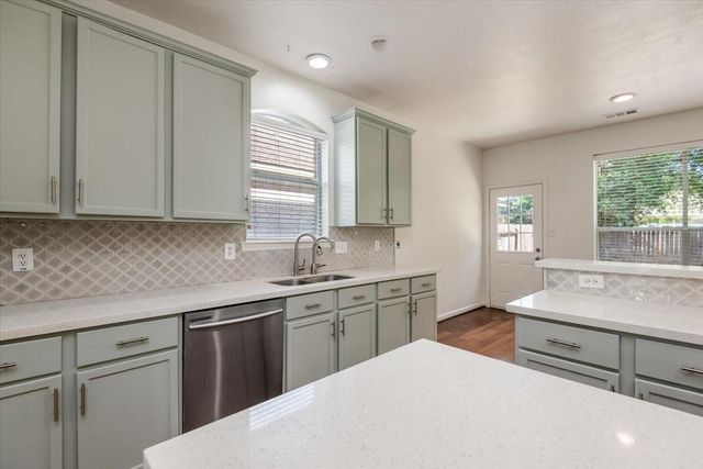 10230 Wildwood Park Lane, Houston, TX 77070