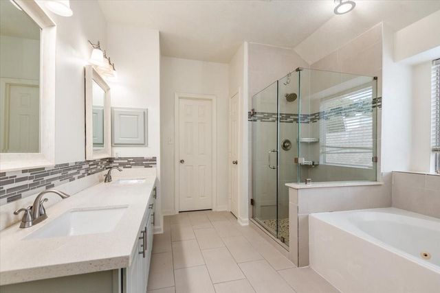10230 Wildwood Park Lane, Houston, TX 77070