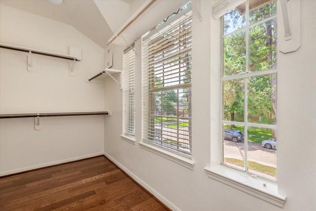 10230 Wildwood Park Lane, Houston, TX 77070
