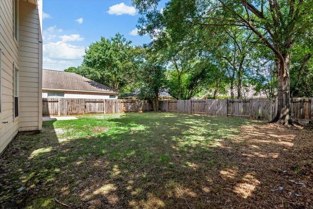 10230 Wildwood Park Lane, Houston, TX 77070