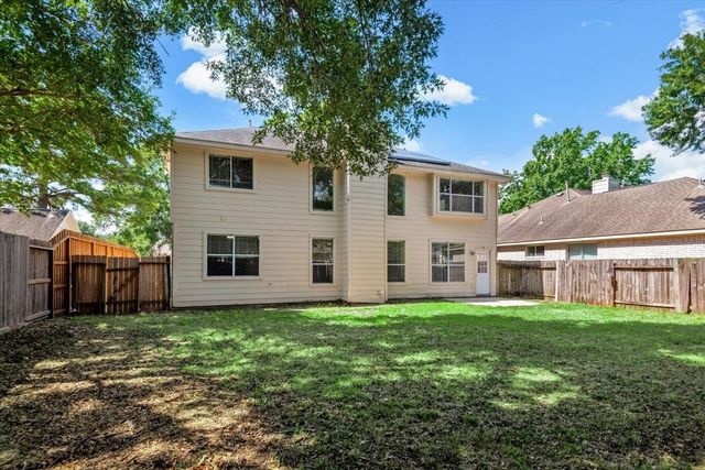 10230 Wildwood Park Lane, Houston, TX 77070