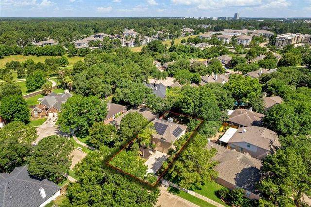 10230 Wildwood Park Lane, Houston, TX 77070