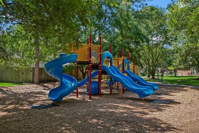 10230 Wildwood Park Lane, Houston, TX 77070