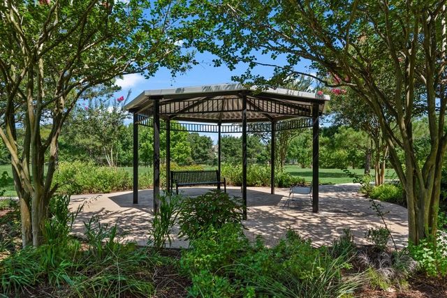 10230 Wildwood Park Lane, Houston, TX 77070