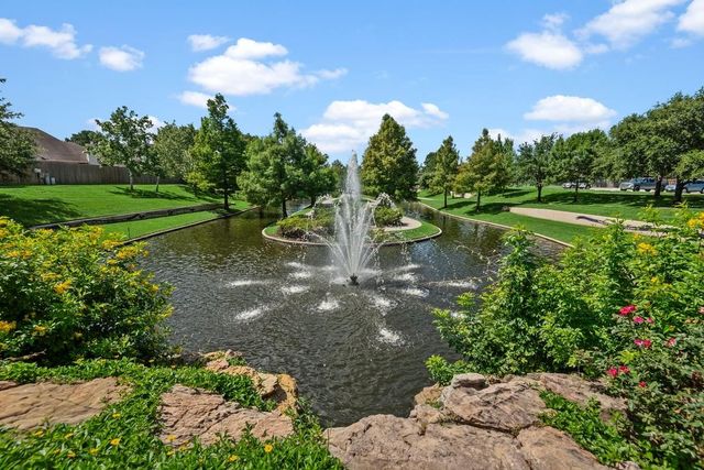 10230 Wildwood Park Lane, Houston, TX 77070
