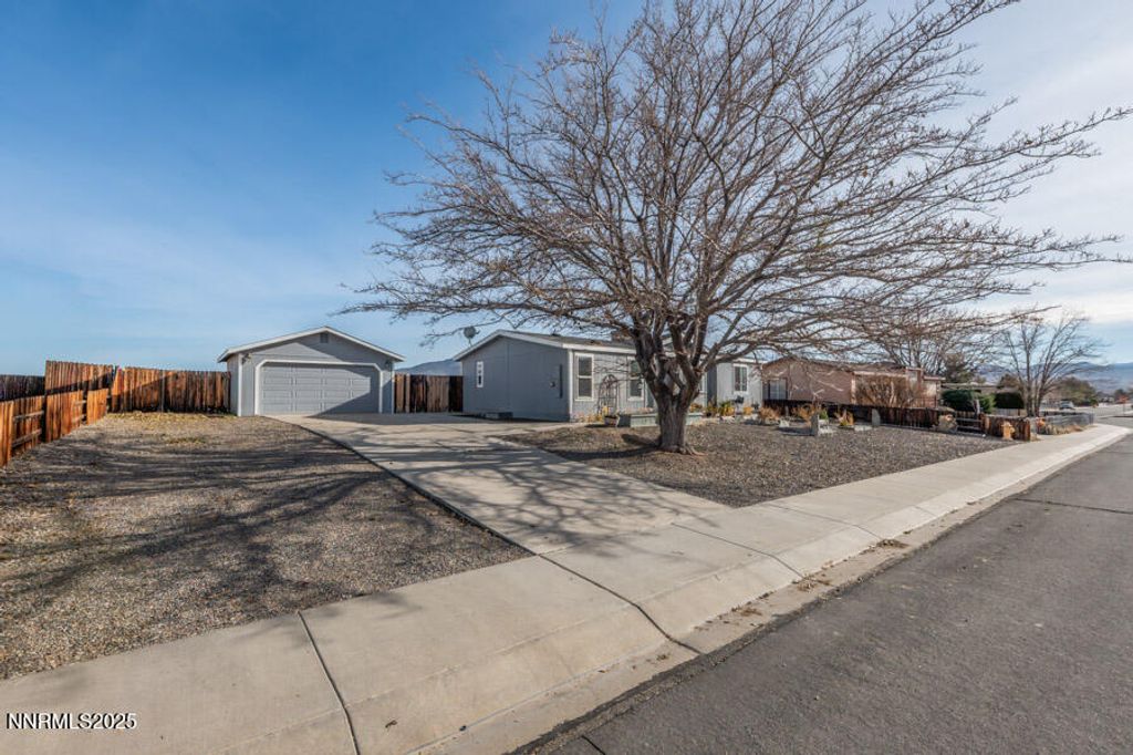 Image 1 of property listing at 63 Jasper Lane, Dayton, NV 89403