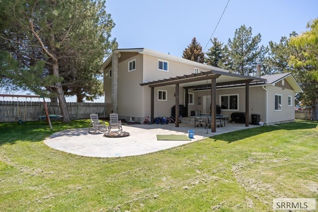 Image 14 of property listing at 1210 W 100 S, Blackfoot, ID 83221