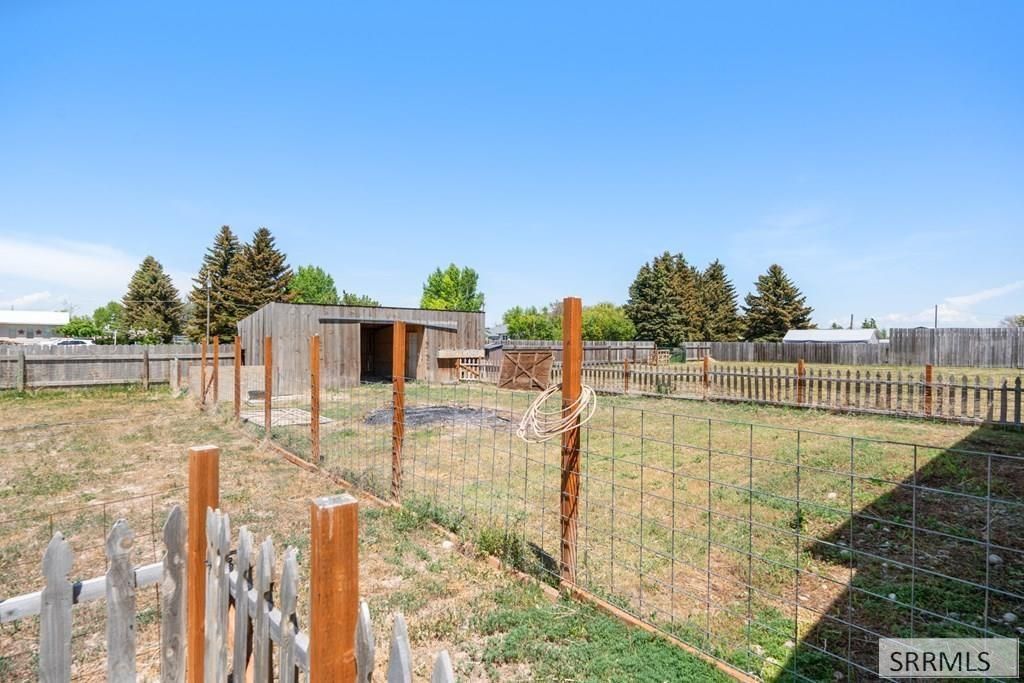 Image 20 of property listing at 1210 W 100 S, Blackfoot, ID 83221