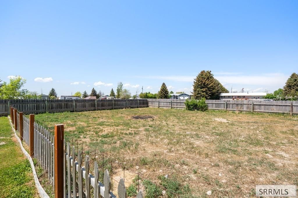 Image 21 of property listing at 1210 W 100 S, Blackfoot, ID 83221