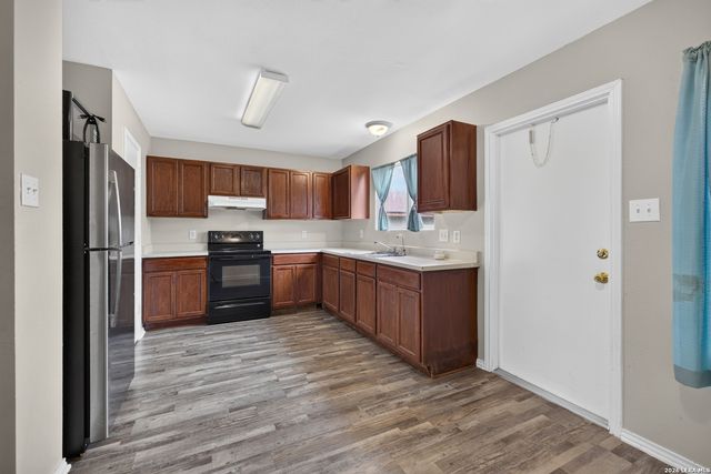 211 LEBANON ST, San Antonio, TX 78223