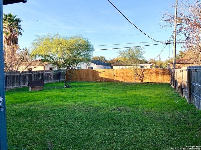 211 LEBANON ST, San Antonio, TX 78223