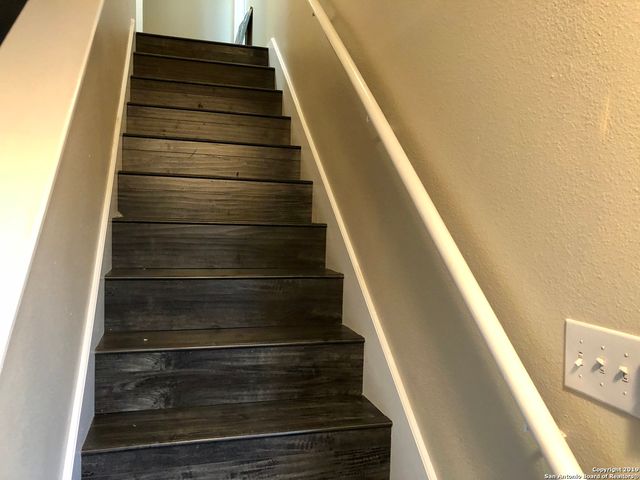 211 LEBANON ST, San Antonio, TX 78223