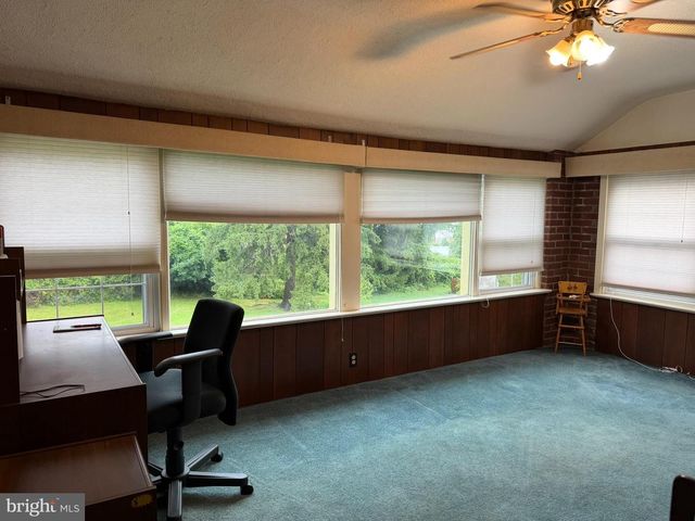 2635 SPRINGFIELD RD, Broomall, PA 19008