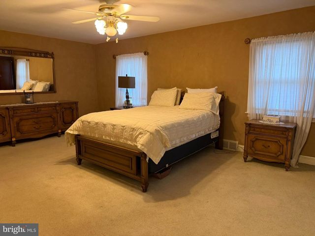2635 SPRINGFIELD RD, Broomall, PA 19008