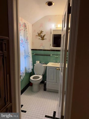 2635 SPRINGFIELD RD, Broomall, PA 19008