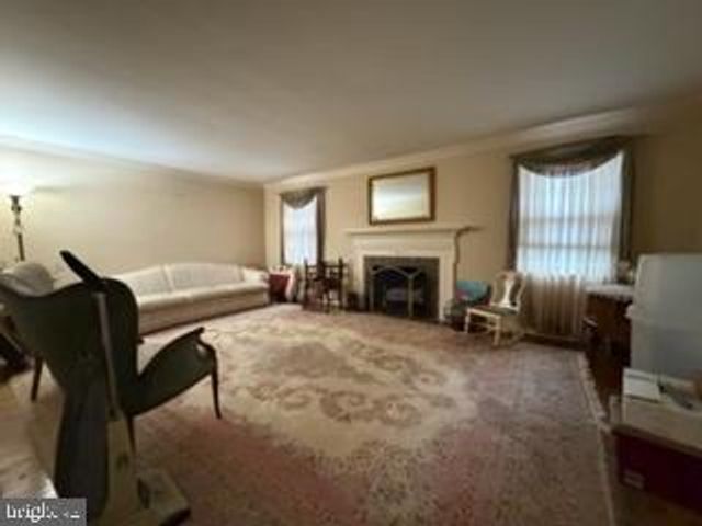 2635 SPRINGFIELD RD, Broomall, PA 19008