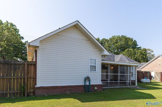 547 Wilson Mann Road, Owens Cross Roads, AL 35763
