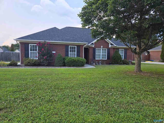 547 Wilson Mann Road, Owens Cross Roads, AL 35763