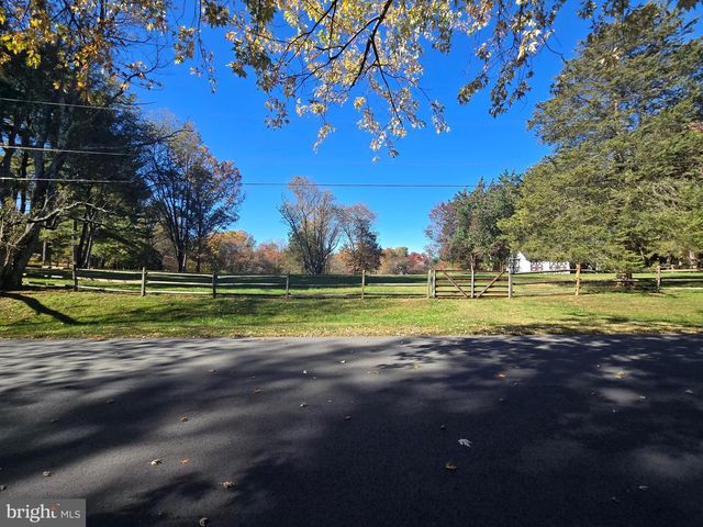 15204 WATER OAK DR, Gaithersburg, MD 20878