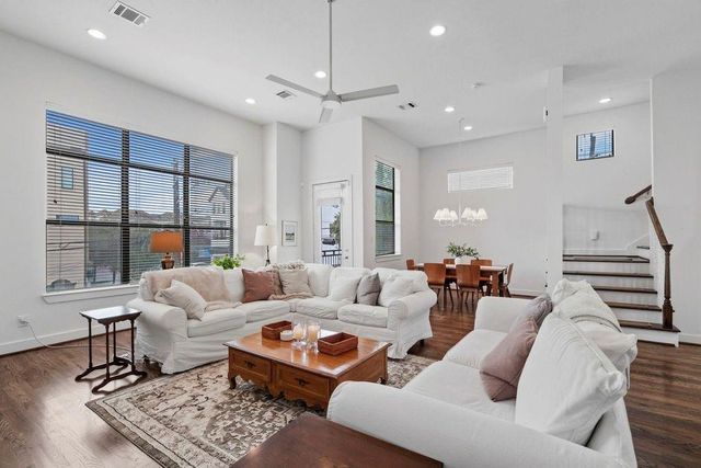 1514 Beall, Houston, TX 77008
