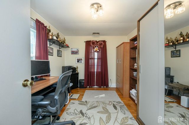 73 Walnut Street, Spotswood, NJ 08884