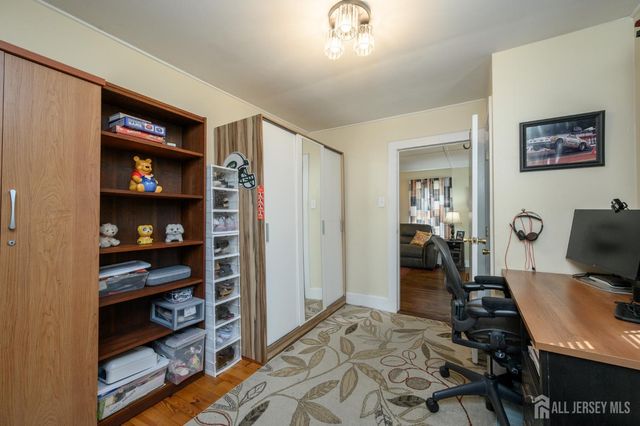 73 Walnut Street, Spotswood, NJ 08884