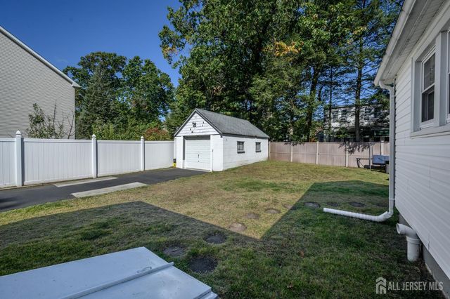 73 Walnut Street, Spotswood, NJ 08884