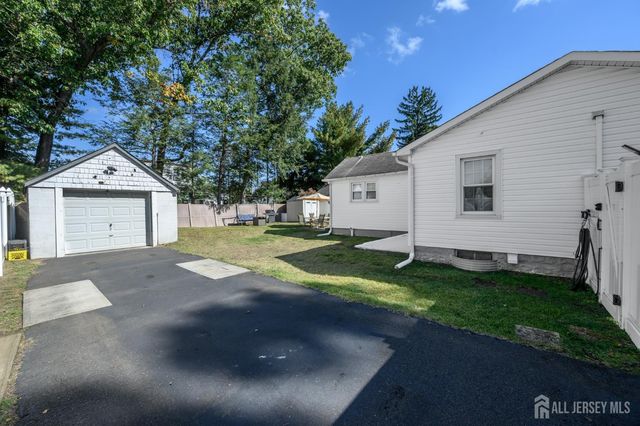 73 Walnut Street, Spotswood, NJ 08884