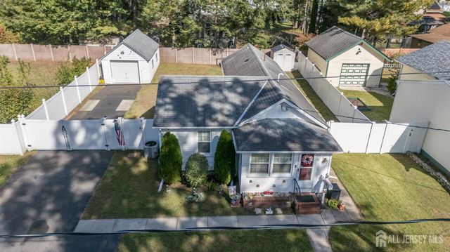 73 Walnut Street, Spotswood, NJ 08884