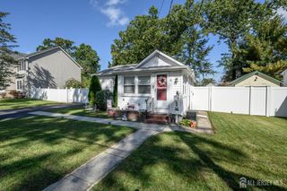 73 Walnut Street, Spotswood, NJ 08884
