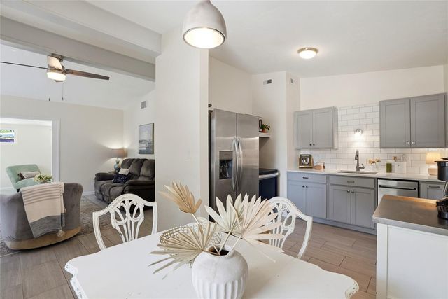 4420 NEPTUNE DRIVE SE, St Petersburg, FL 33705