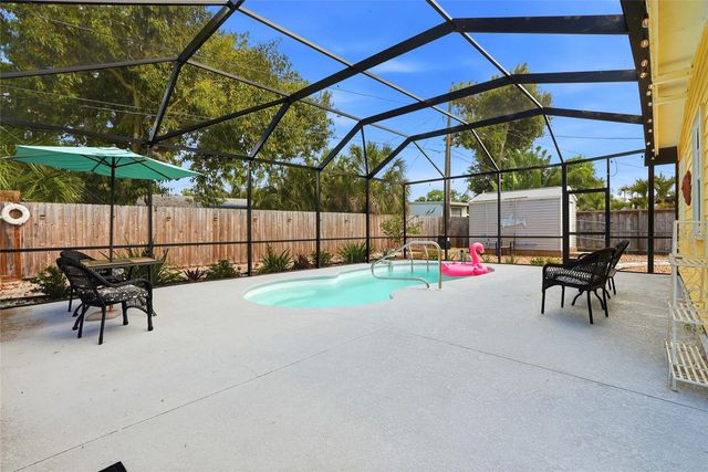 4420 NEPTUNE DRIVE SE, St Petersburg, FL 33705