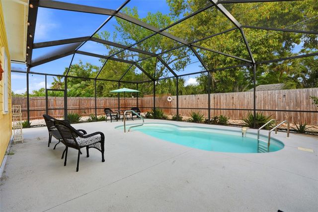 4420 NEPTUNE DRIVE SE, St Petersburg, FL 33705