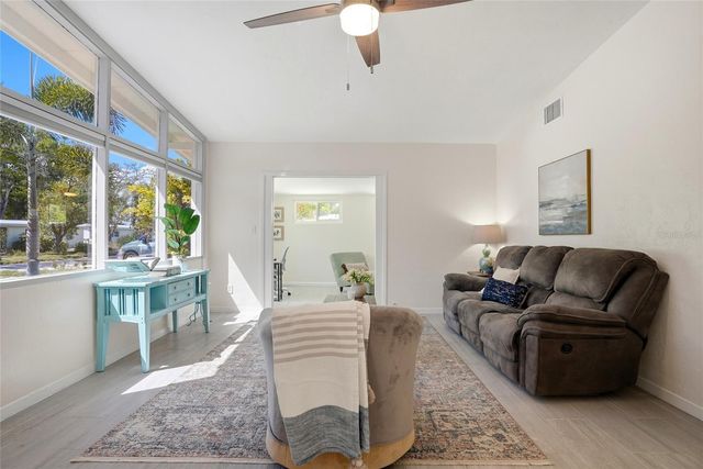 4420 NEPTUNE DRIVE SE, St Petersburg, FL 33705