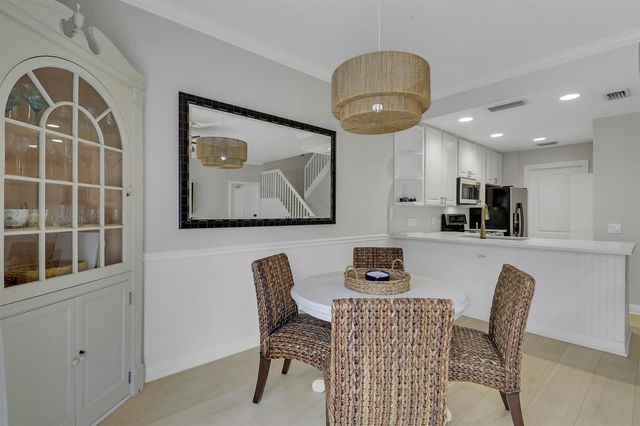 23 Live Oak Circle, Tequesta, FL 33469