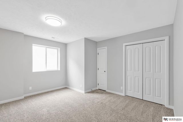 4509 S 213TH Street, Elkhorn, NE 68022