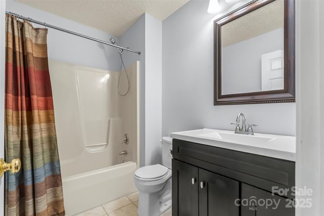 33 Ashwood Drive, Asheville, NC 28803