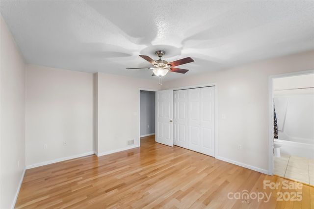 33 Ashwood Drive, Asheville, NC 28803