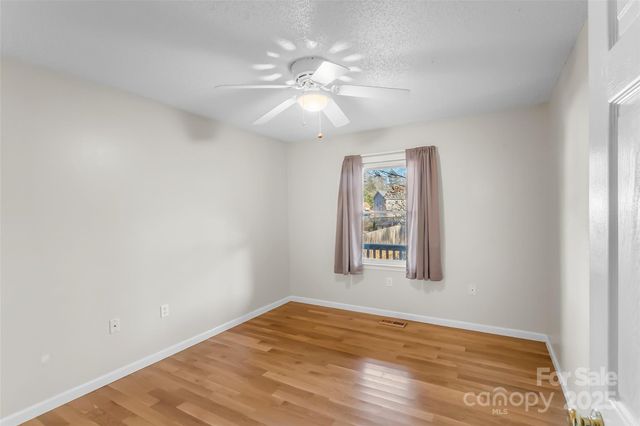 33 Ashwood Drive, Asheville, NC 28803