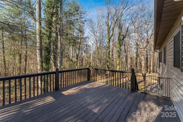 33 Ashwood Drive, Asheville, NC 28803