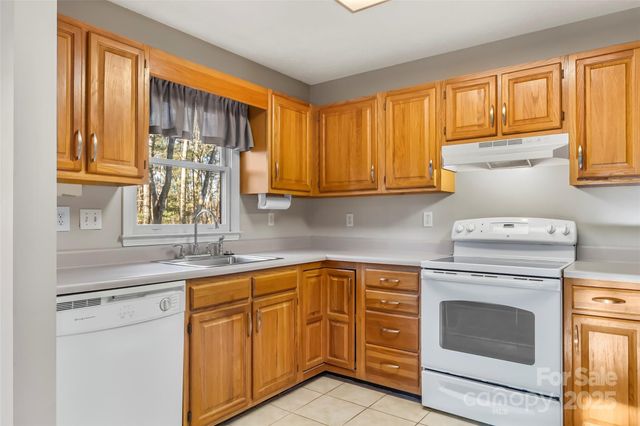 33 Ashwood Drive, Asheville, NC 28803