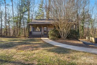 33 Ashwood Drive, Asheville, NC 28803