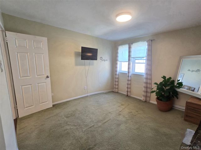 151-35 84th Street 4M, Howard Beach, NY 11414