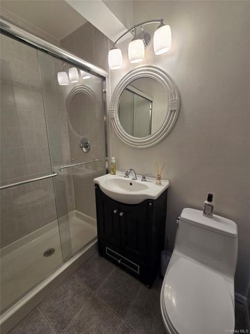 151-35 84th Street 4M, Howard Beach, NY 11414