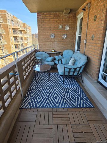 151-35 84th Street 4M, Howard Beach, NY 11414