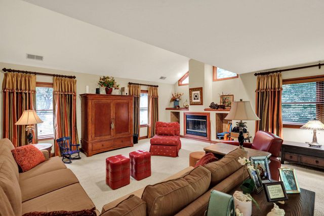 4 QUAIL RIDGE DR, Reading, PA 19607