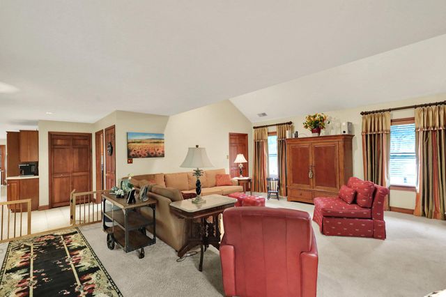 4 QUAIL RIDGE DR, Reading, PA 19607
