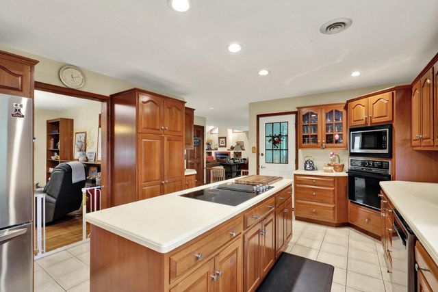 4 QUAIL RIDGE DR, Reading, PA 19607