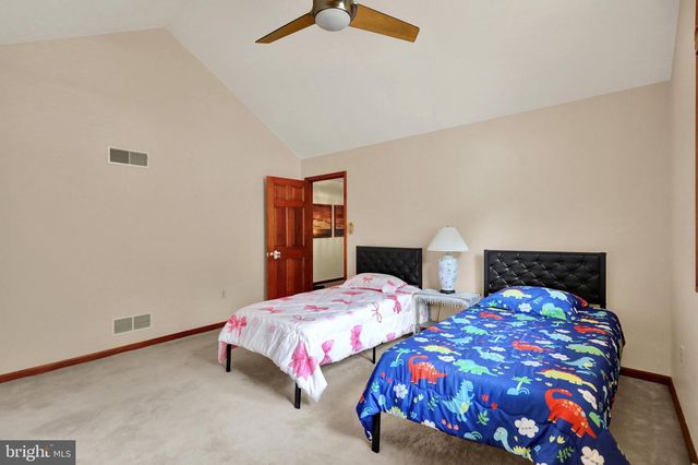 4 QUAIL RIDGE DR, Reading, PA 19607