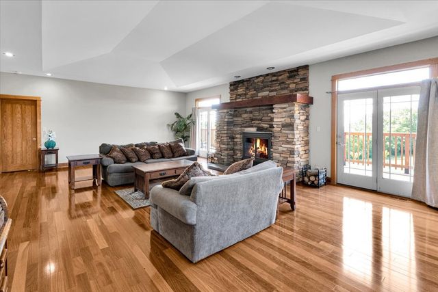 10952 Tanglewood Trails Drive, Yorkville, IL 60560